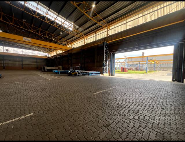 5,999M² FACTORY TO LET IN ROODEKOP